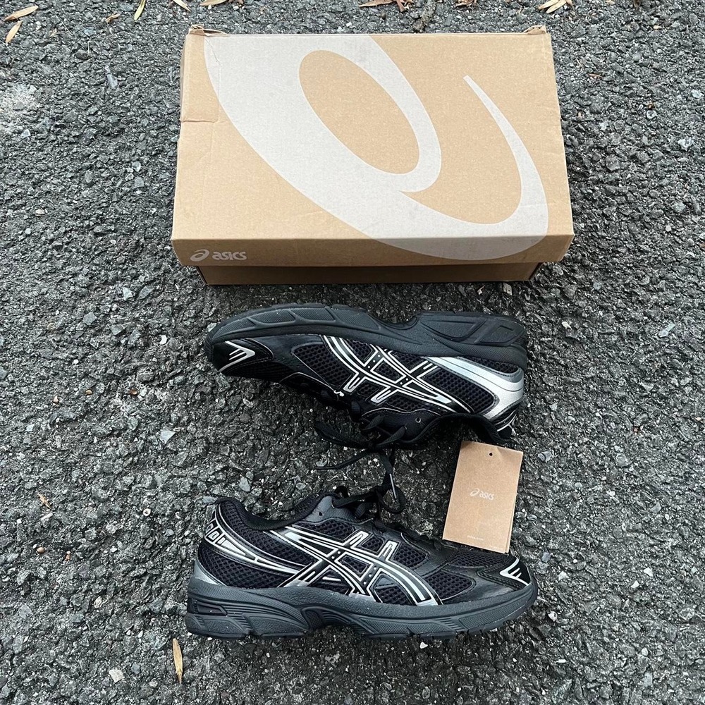 ASICS Gel-1130 Black & Silver Trainers size 7